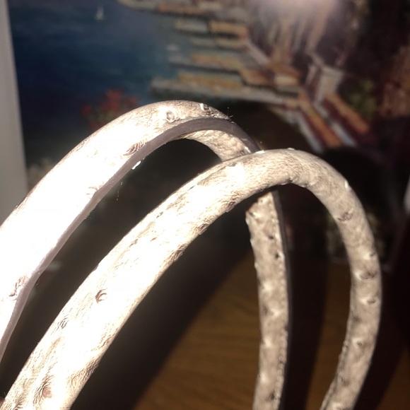 Del Mano Ostrich-Look Large Tote Bag - Picture 5 of 13